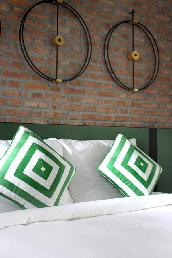 Moc Lan Boutique Hotel (Adults Only) Дананг Екстер'єр фото